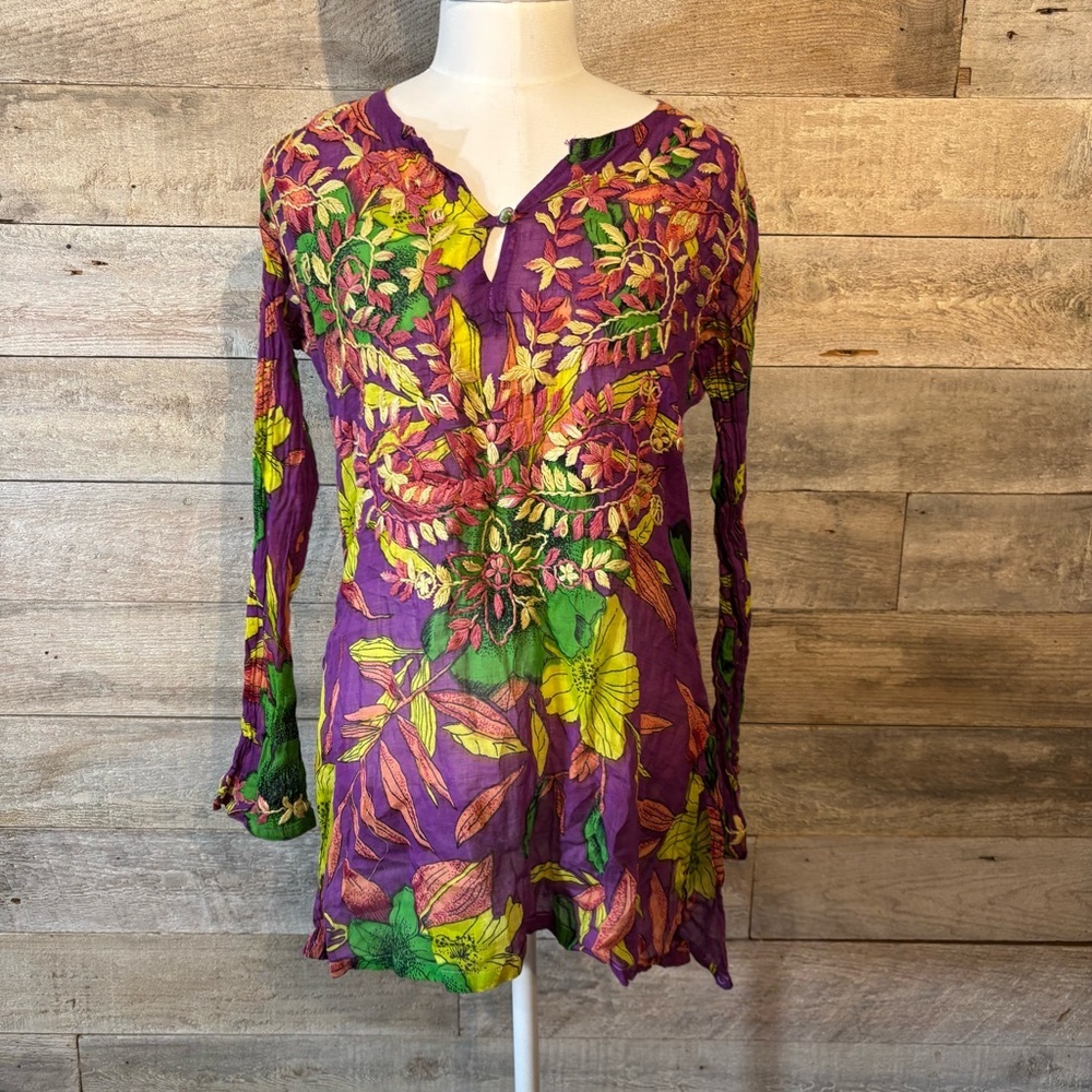 Raj women's 100% cotton embroidered floral tunic‎ in size small